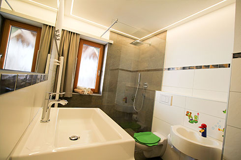 Bathroom in Tiroler Bua
