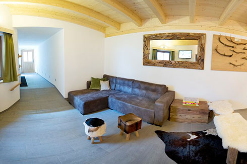 Lounge in Tiroler Madl
